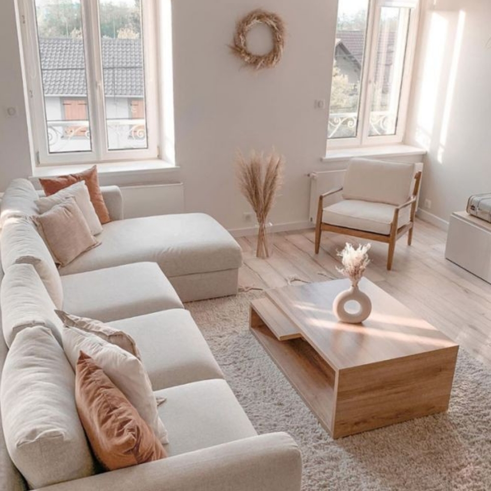 Just lowered prices!! My closet is on sale! 🔥 Items need to go!!